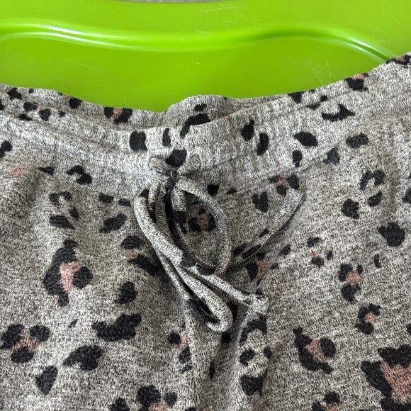 Maurices Gray Animal Print Set - Picture 4 of 14